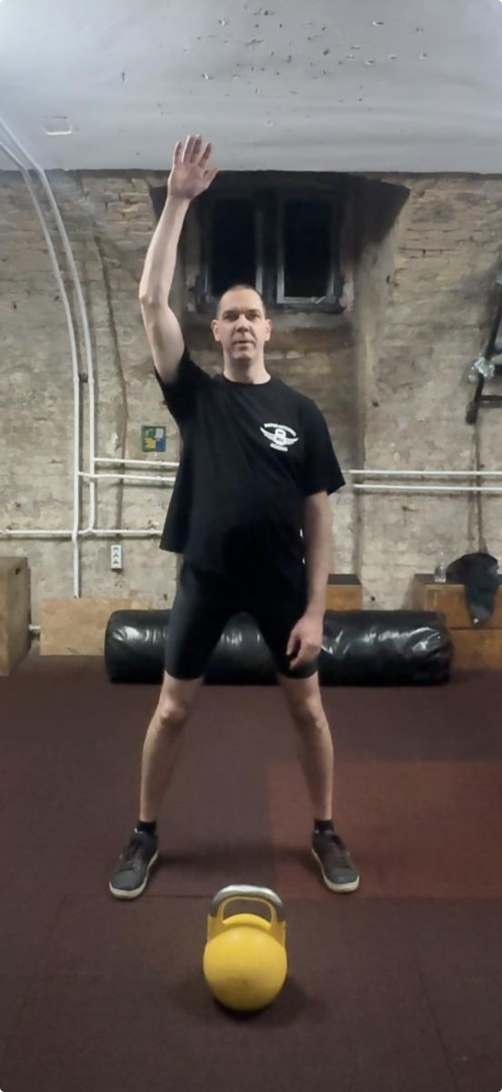 Bölöni Tamás kettlebell juggling versenyvideója